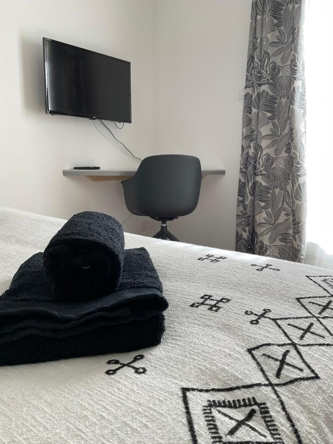 Pour 2 Avec Terrasse Au Pied De La Cité : Ma Pierre à L’édifice Appartement *