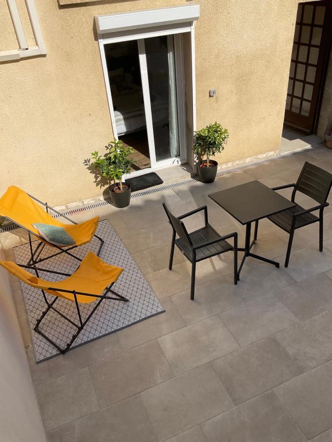 Pour 2 Avec Terrasse Au Pied De La Cité : Ma Pierre à L’édifice Appartement